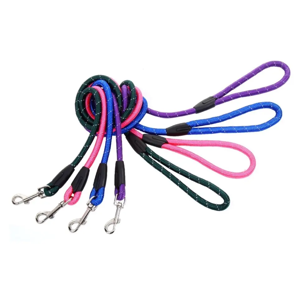Lesa textila, colorata, pentru caini de talie mica si medie, lungime 1.2 m, diametru 8 mm