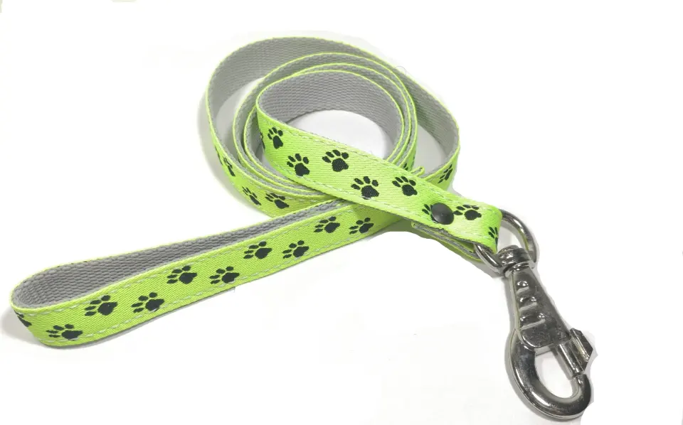 Lesa textila pentru caini de talie mica si medie, model labute, lungime 130 cm, latime 20 mm
