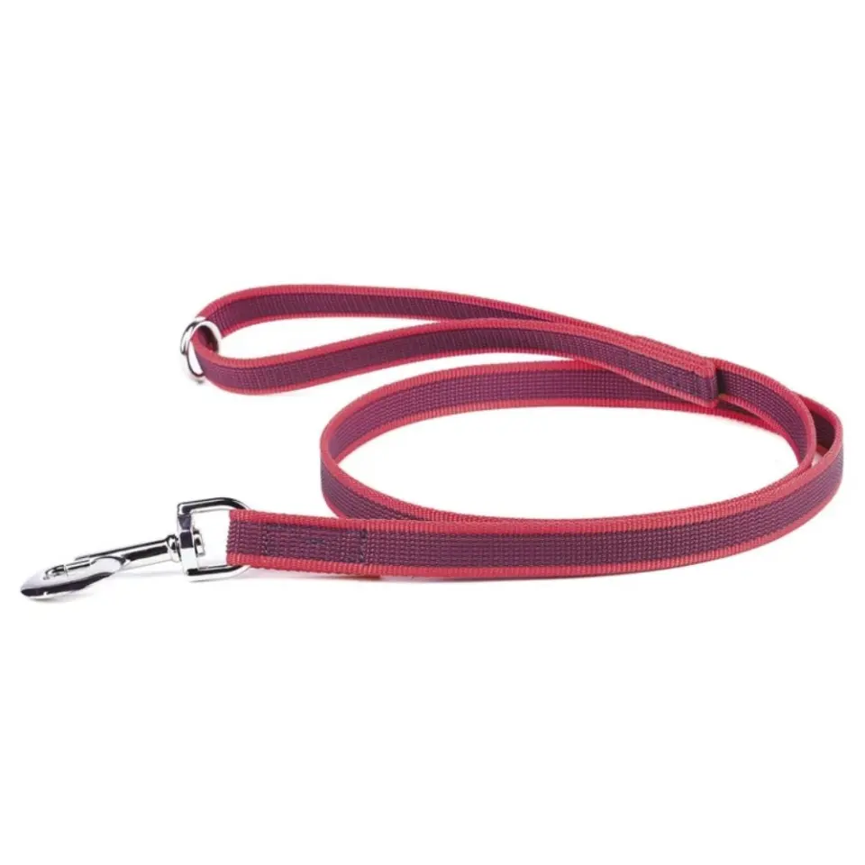 Lesa antiderapanta, rosie, compatibila cu zgarzi textile, lungime 120 cm, pentru caini cu greutate de pana la 50 kg